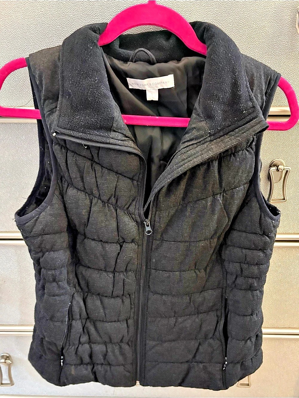 New York & Company Quilted Puffer Vest in Black